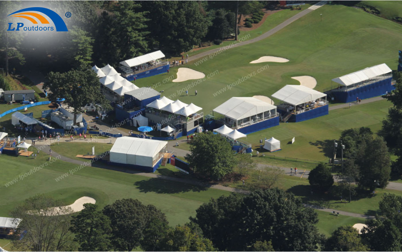 适用于户外高尔夫运动赛事的净跨度大帐篷