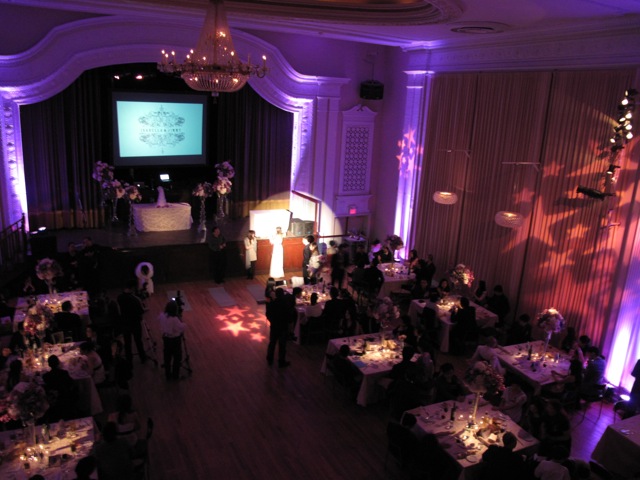 siga centro de atenci&oacute;n en la boda