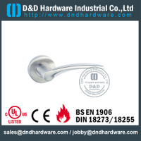 Manija de acero inoxidable 316 con manija sólida para puertas internas –DDSH001