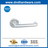 มือจับประตูด้านหน้าที่ทันสมัยมือจับประตูภายในสแตนเลสมือจับ DDTH018