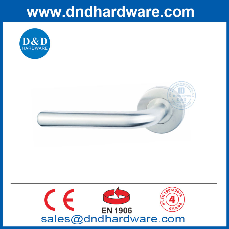 มือจับประตูอุตสาหกรรม EN1906 ที่จับประตูสแตนเลสสตีลสำหรับโรงแรม DDTH010