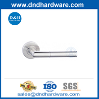 ประตูโลหะภายในสไตล์ยุโรปที่จับประตูสแตนเลสมือจับ DDTH028
