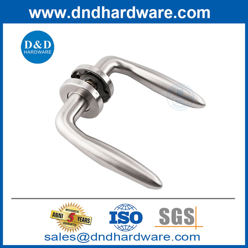 สแตนเลส 304 ประตูภายในที่ทันสมัยมือจับคันโยกประตูซาตินมือจับ DDTH036