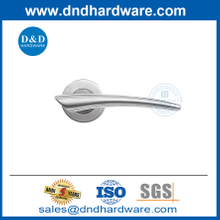 ประตูมือจับสแตนเลสที่ทันสมัยประตูความเป็นส่วนตัวที่จับ DDSH043
