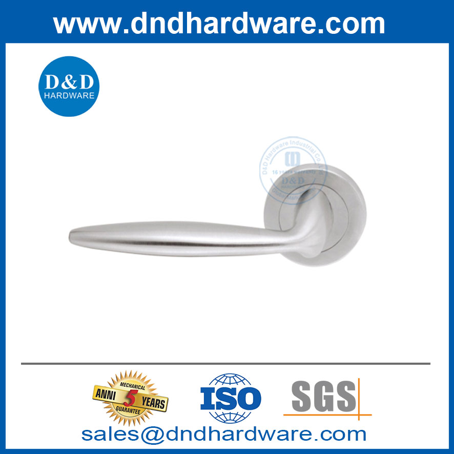 การออกแบบใหม่ความหรูหราสแตนเลสประตูหน้าบ้านที่ไม่ซ้ำกันมือจับ DDSH041