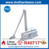 UL แสดงรายการประตูทางเข้าที่ปรับความเร็วได้สองความเร็วใกล้กับประตูคู่ DDDC036