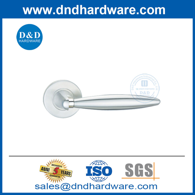 สแตนเลสที่จับประตูภายในที่ทันสมัยสำหรับประตูโลหะ DDSH033