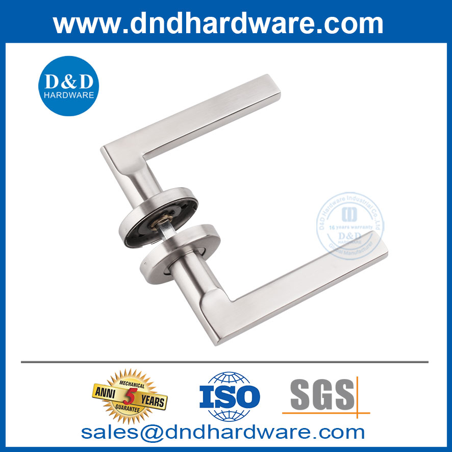 สแตนเลสประตูที่ทันสมัยมือจับประตูภายในสำหรับโรงแรม DDSH023