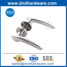 มือจับประตูร่วมสมัยสแตนเลสความเป็นส่วนตัว Passage Handles DDSH035