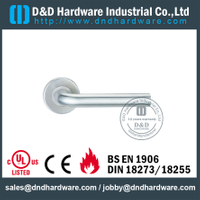 Maçaneta de porta de alavanca oca de aço inoxidável 304 L em forma de fogo para porta de metal de alumínio com EN1906-DDTH002