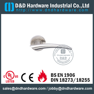 进口金属门用SUS304安全铸造实心拉手-DDSH043