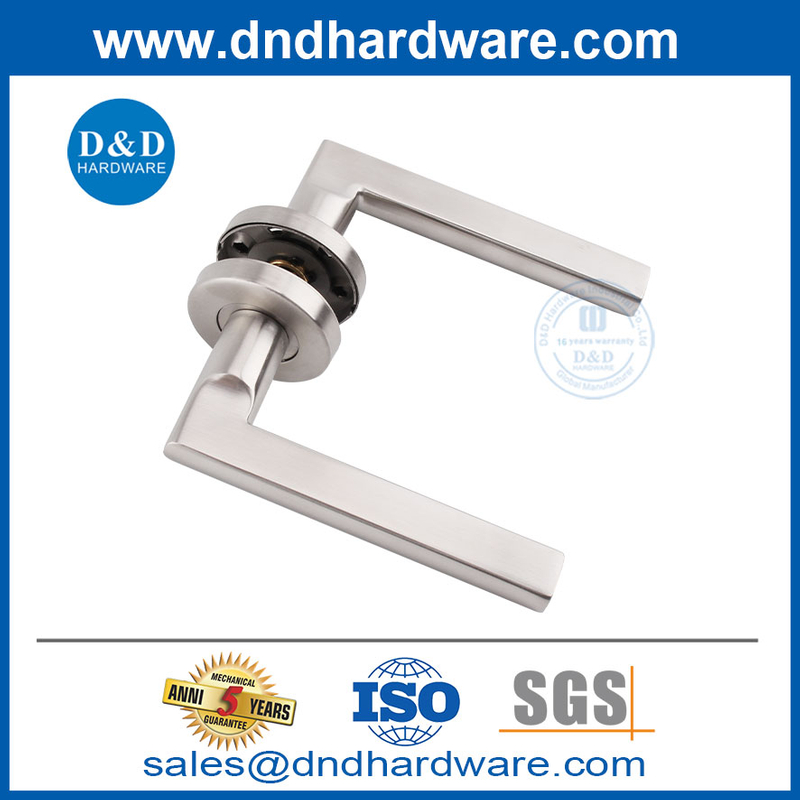 สแตนเลสประตูที่ทันสมัยมือจับประตูภายในสำหรับโรงแรม DDSH023