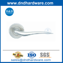 มือจับประตูหลักสเตนเลสสตีลคันโยกประตูเชิงพาณิชย์ที่จับ DDSH003