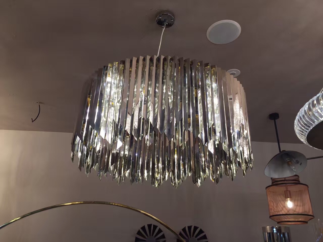 Современный подвесной светильник для ресторана из нержавеющей стали с золотым покрытием (KAP17-009)