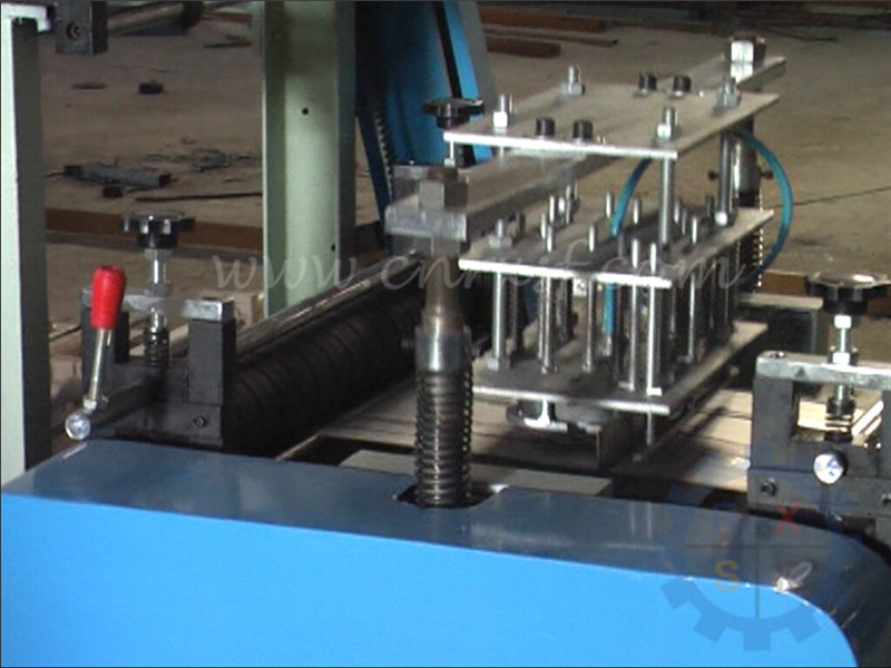 Double layer roll to roll vest bag making machine