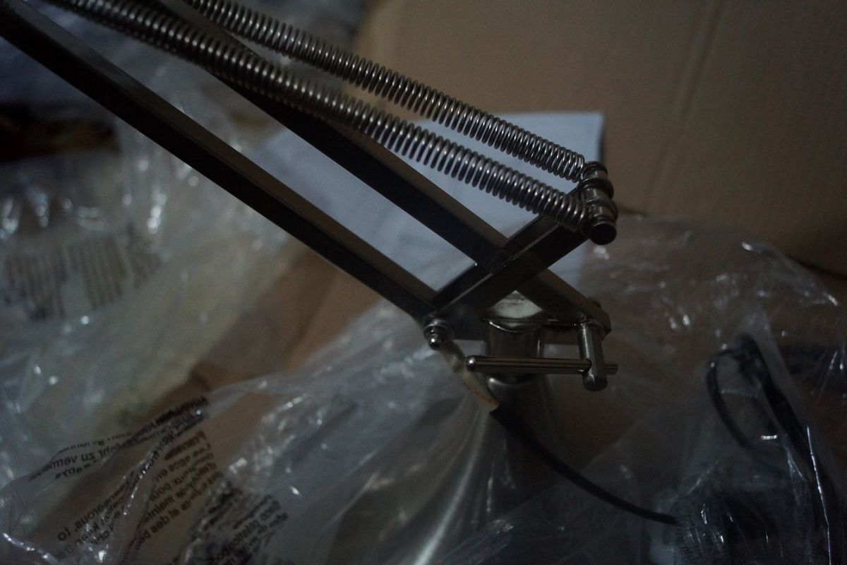 Внутренние декоративные промышленные настольные лампы из гнутого металла (MT6010 (большой стол))