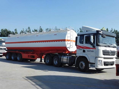 35CBM / 35000L Углеродный стальной топливный цистерна Полуприцеп для транспортировки нефти / дизельного топлива / сырой нефти