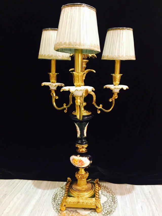 Старинная настольная лампа из латуни в европейском стиле для гостиной (TA-1005-3+1)