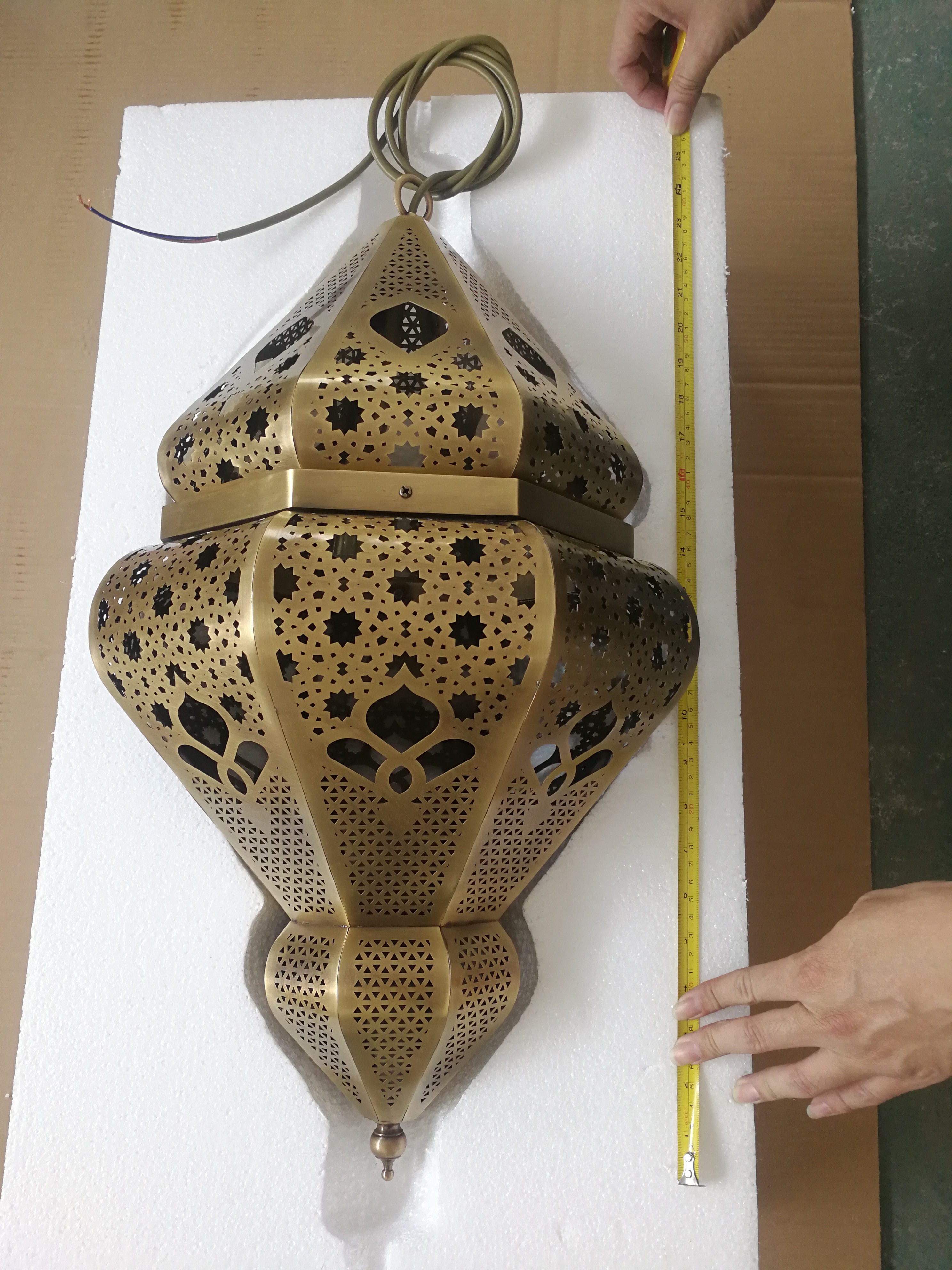 Роскошный декоративный латунный подвесной светильник в арабском стиле (M008928-01)