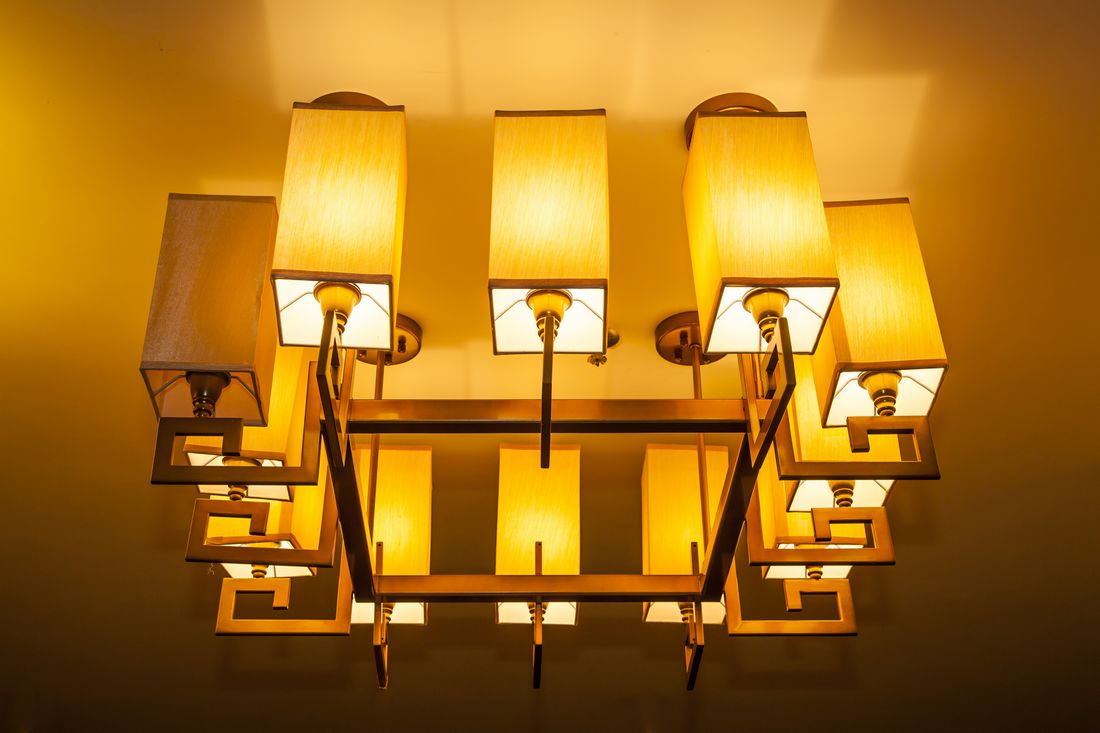 Современная люстра из ткани проекта Villa Hotel (KA231)