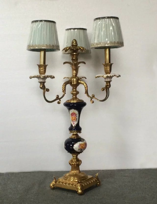 Старинная настольная лампа из латуни в европейском стиле для гостиной (TA-1005-3+1)