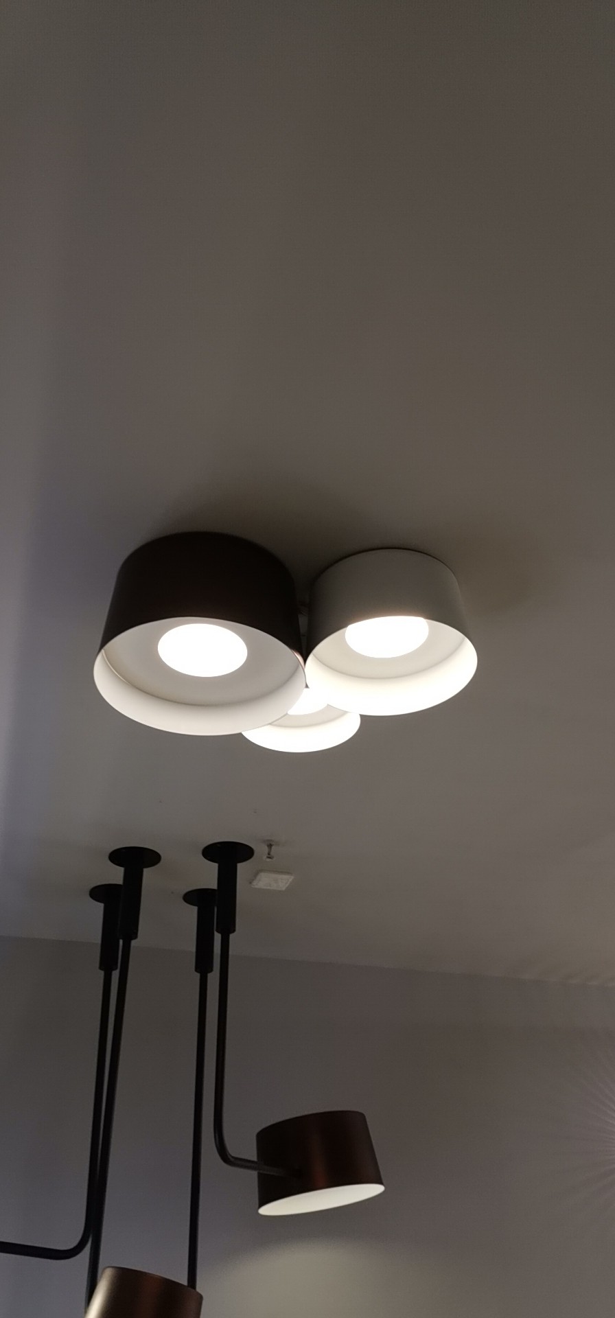 Гостиная Новый светодиодный черный потолочный светильник (KA804B/M)