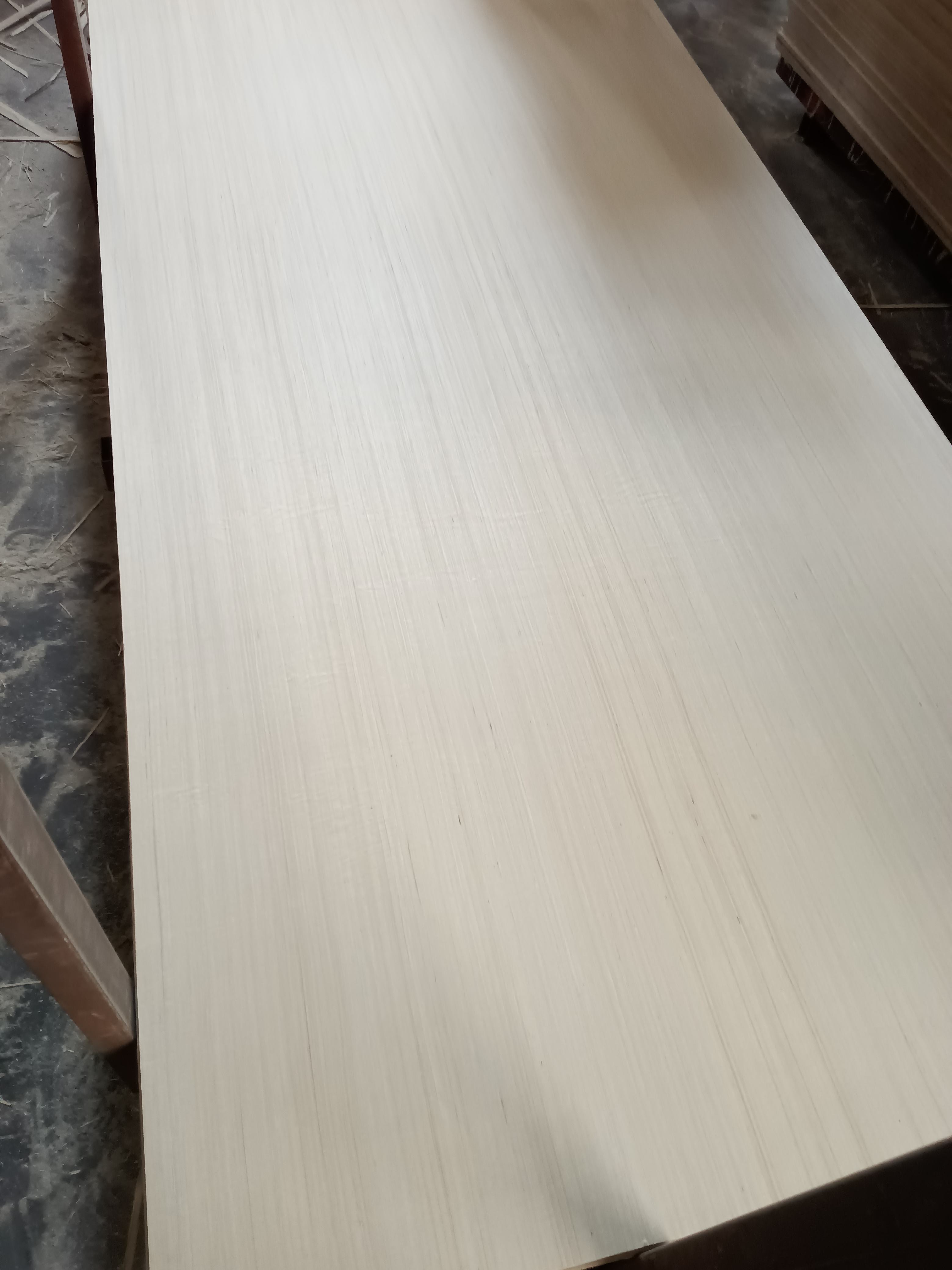 Premium EV Veneer Reconstituted Wood Veneer with Poplar Core, FSC & Eudr Compliant