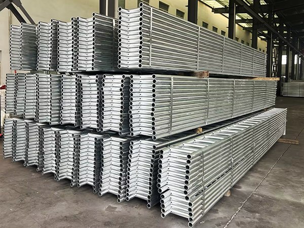 viga de escalera de aluminio2-600.jpg
