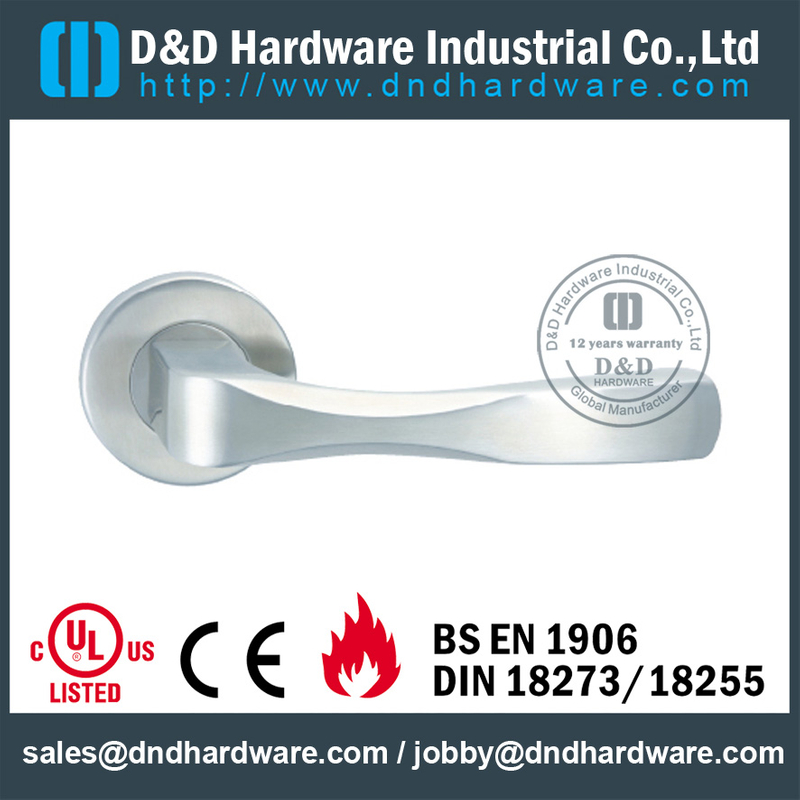 Manijas exteriores de acero inoxidable 304 sólidas para puertas metálicas-DDSH092
