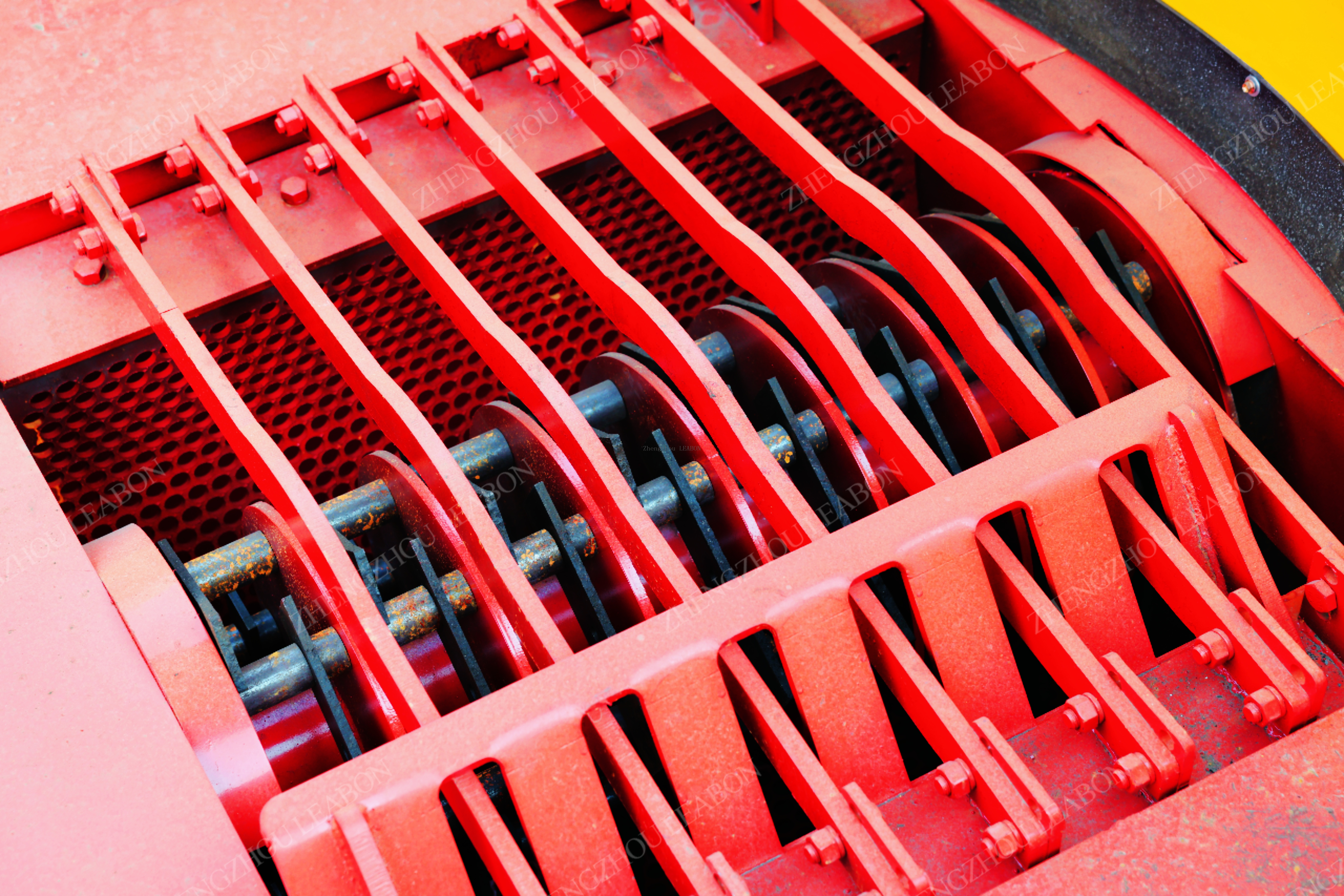 straw bale crusher with conveyor11