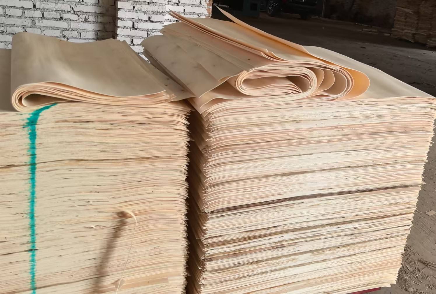 Natural Poplar Wood Veneer FSC Certified & Eudr Compliant for Furniture, Cabinetry & Decorative Panels