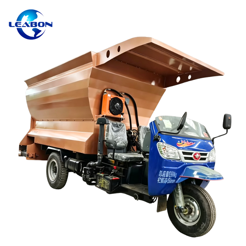 Forage Spreader Diesel-Powered Feed Spreading Machine Poultry Feed Spreader