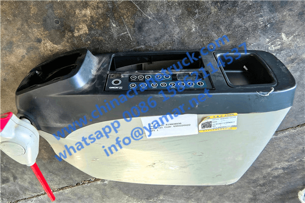 XE215C Arm box (2).png