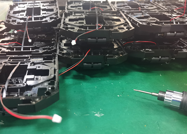 Planta de fabricación de probadores de fibra.