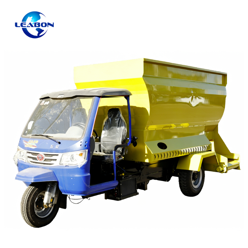 Cow Feed Spreader Three-Wheeled Feed Spreading Machine Farm Feed Spreader Machine