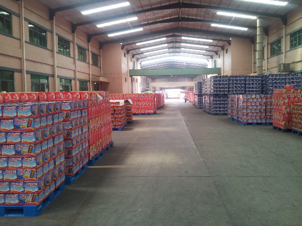 Пластиковые прямоугольные поддоны обладают хорошей несущей способностью. Можно ли штабелировать товары так высоко, как они хотят?