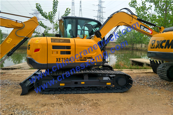 Customer order XCMG mini excavator 