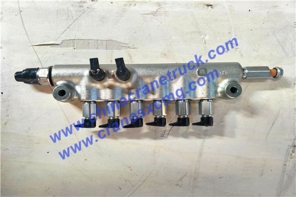 Customer order engine parts for XCMG 70t truck crane