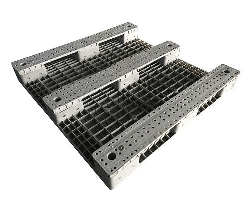 Palets de plástico de 3 corredores.