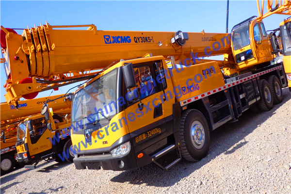 Customer order XCMG 30 ton truck crane QY30K5-I