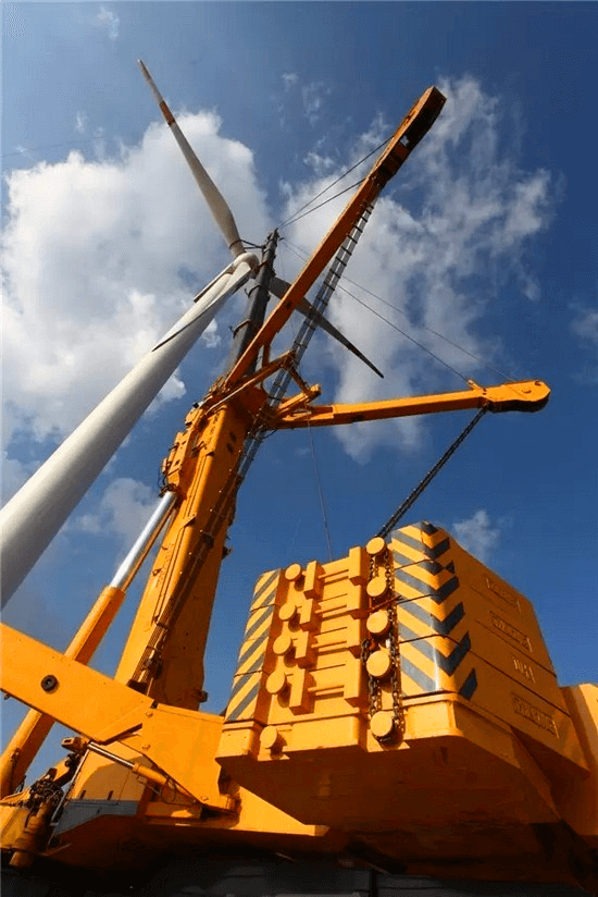 XCMG crane 1200 ton lift the wind turbine generator - Changzhou Yamar Group