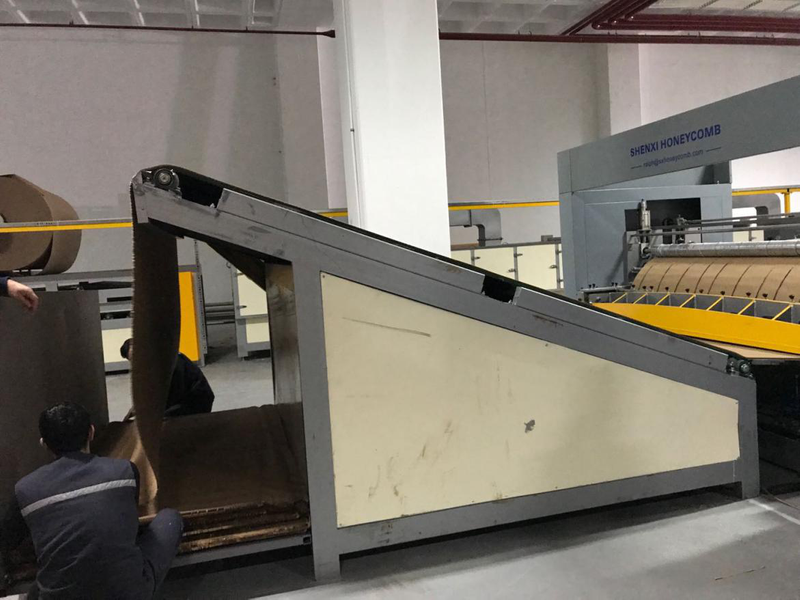  Máquina de núcleo de nido de abeja completamente automática de alta velocidad continua con certificado CE