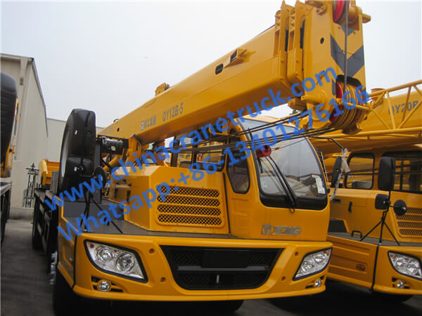 XCMG 12 ton mobile concrete form truck crane QY12B.5 