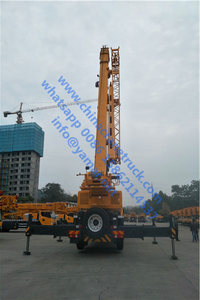 QY75K truck crane (2)