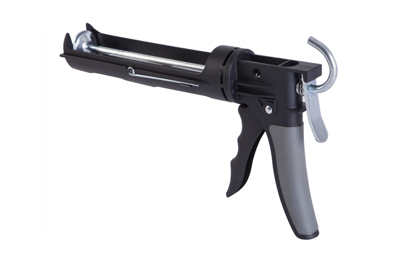 Plastic Caulking Gun with Seal Punture and Spout Cutter(BC-1230)