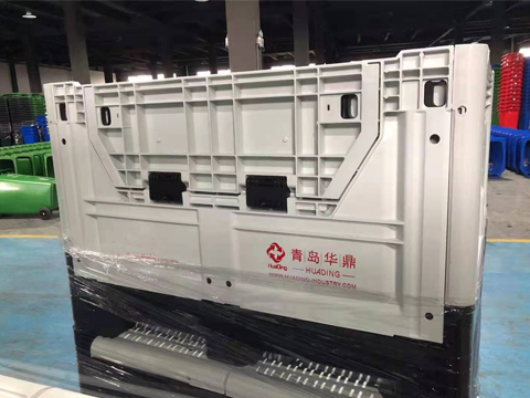 caja de fundas de pl&aacute;stico