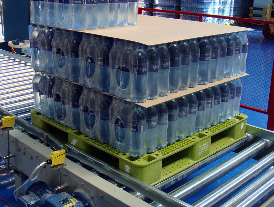 Las principales industrias que se benefician del cambio a paletas de plástico