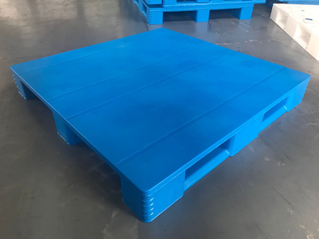1200 x 1200 Nuevas paletas de plástico reutilizables y apilables aprobadas por la FDA