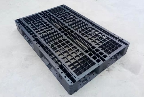 Impulsando la sostenibilidad: el auge de las paletas de plástico reciclado