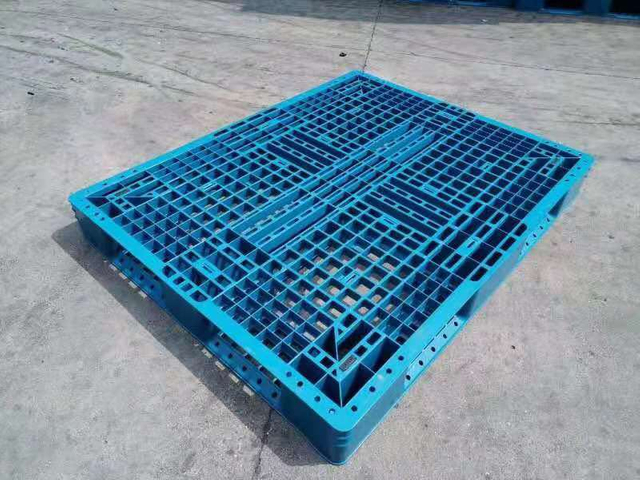 Comercio al por mayor de paletas de plástico apilables livianas económicas 1200 x 1000